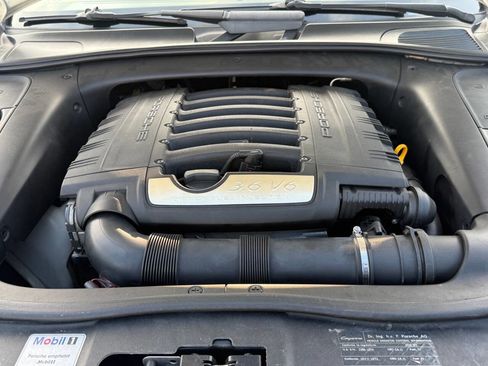 Used 2009 Porsche Cayenne AWD/4WD image 13