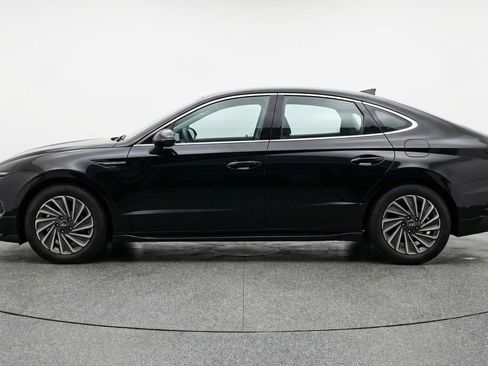 Used 2025 Hyundai Sonata SEL FWD image 4