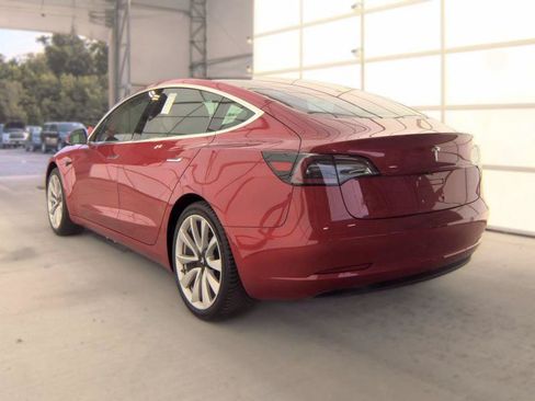 Used 2018 Tesla Model 3 Long Range RWD image 4
