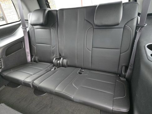 Used 2016 Chevrolet Tahoe LT w/ Luxury Package image 16