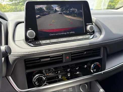 New 2026 Nissan Rogue S image 10