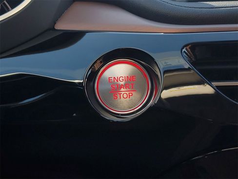 Certified 2023 Acura MDX SH-AWD w/ Technology Package image 32