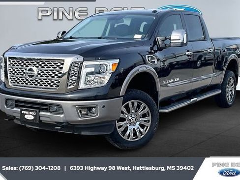 Used 2019 Nissan Titan Platinum Reserve w/ Platinum Utility Package image 9