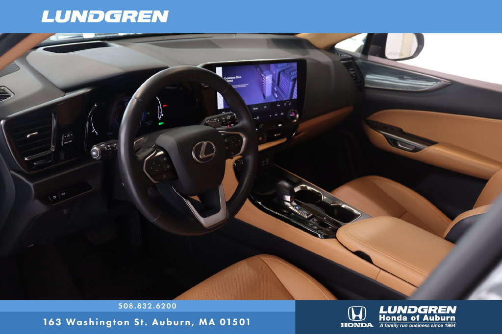 Used 2024 Lexus NX 350h AWD w/ Vision Package image 8
