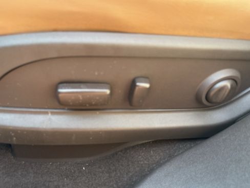 Used 2016 Buick Enclave Leather FWD image 17