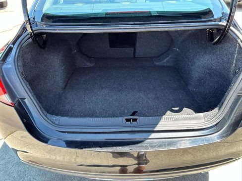 Used 2015 Chrysler 200 Limited FWD image 17
