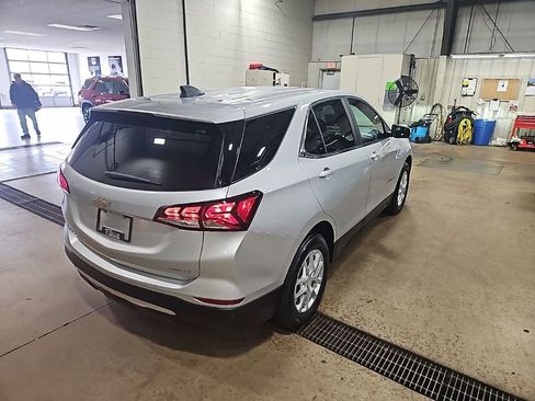 Used 2022 Chevrolet Equinox LT image 7