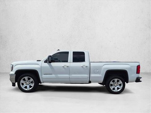 Used 2017 GMC Sierra 1500 SLE w/ SLE Value Package AWD/4WD image 8