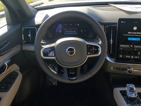 New 2026 Volvo XC90 B5 Core image 7