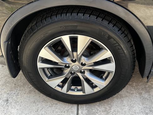 Used 2015 Nissan Murano SV w/ Premium Package FWD image 11