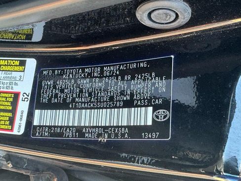 Used 2025 Toyota Camry SE FWD image 24