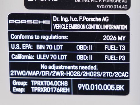 Certified 2026 Porsche Cayenne Turbo AWD/4WD image 38