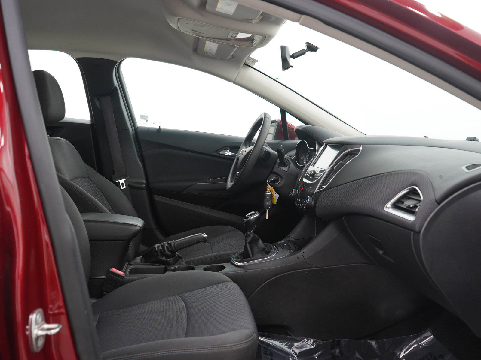 Used 2017 Chevrolet Cruze LT FWD image 10