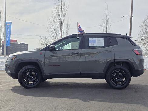Used 2024 Jeep Compass Trailhawk image 22