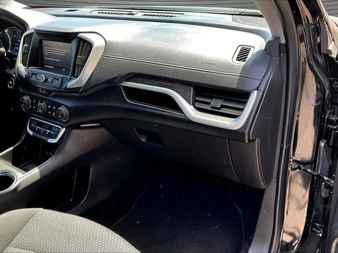 Used 2024 GMC Terrain SLE w/ Driver Convenience Package AWD/4WD image 18