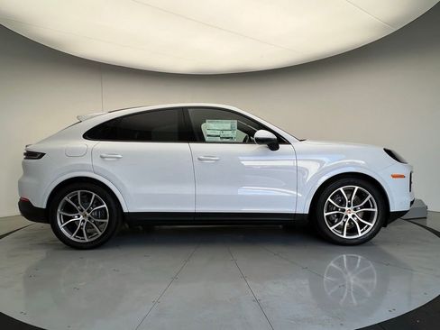 Used 2026 Porsche Cayenne Coupe AWD/4WD image 23