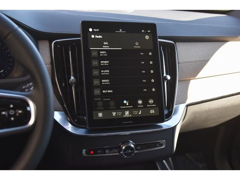 New 2026 Volvo XC90 B6 Plus w/ Protection Package Premier image 20