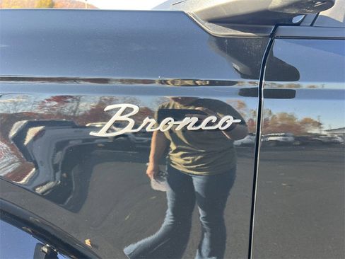 Certified 2024 Ford Bronco Outer Banks image 9