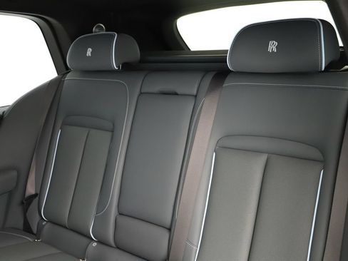 Used 2024 Rolls-Royce Cullinan w/ Cullinan Package AWD/4WD image 36