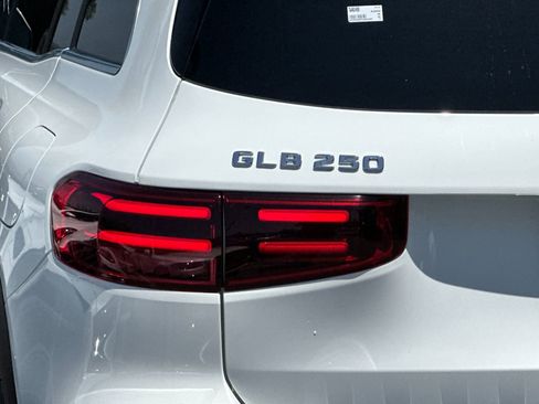New 2026 Mercedes-Benz GLB 250 image 31