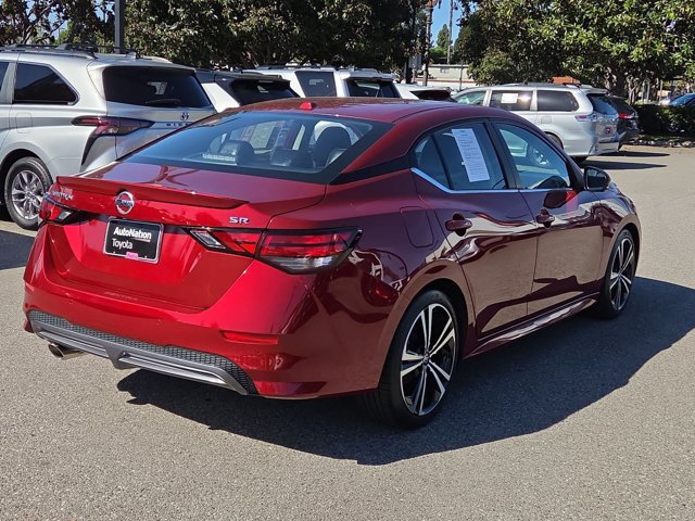 Used 2022 Nissan Sentra SR w/ SR Premium Package FWD image 5
