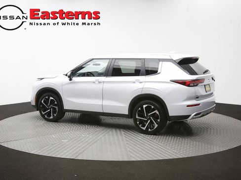 Used 2024 Mitsubishi Outlander AWD image 63