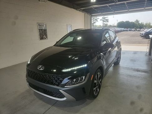 Used 2022 Hyundai Kona Limited FWD image 8