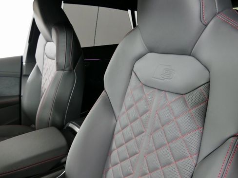 New 2026 Audi Q8 Prestige image 15