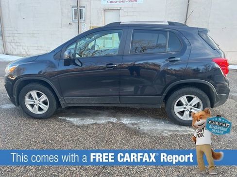 Used 2022 Chevrolet Trax LT image 2