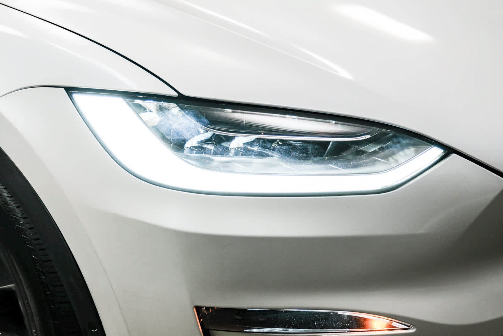 Used 2023 Tesla Model X AWD/4WD image 11