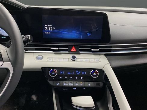 New 2026 Hyundai Elantra Limited image 9