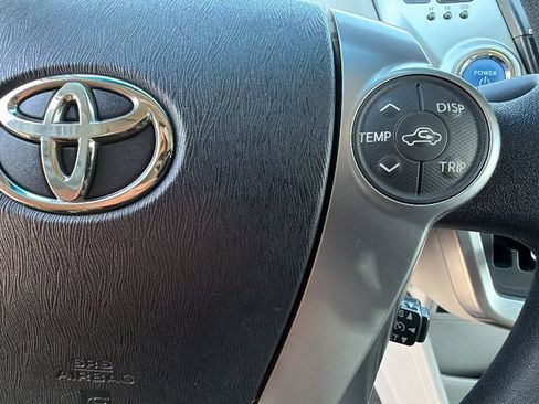 Used 2017 Toyota Prius V Two w/ Carpet Mat Package FWD image 20