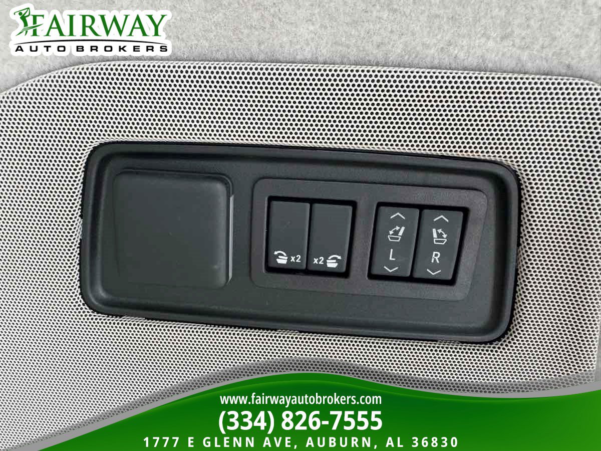 Used 2026 Cadillac Escalade Platinum Sport w/ LPO, ONYX Package AWD/4WD image 31