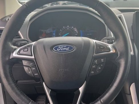 Used 2022 Ford Edge SEL w/ Convenience Package image 13