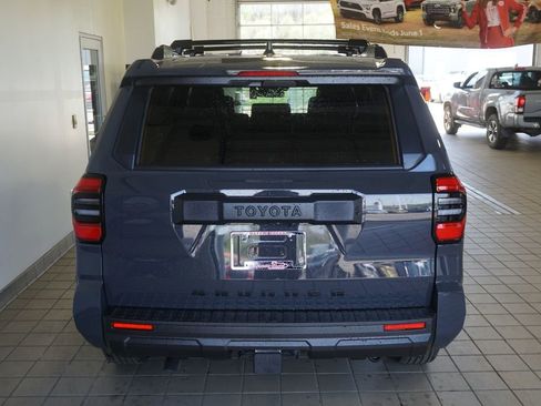 New 2026 Toyota 4Runner SR5 AWD/4WD image 16