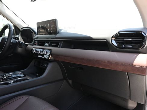 Used 2026 Honda Pilot Elite image 24