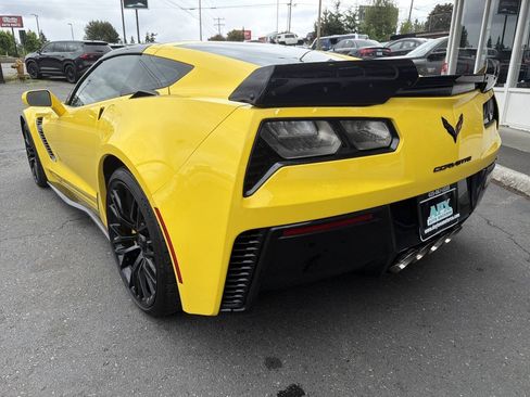 Used 2017 Chevrolet Corvette Z06 RWD image 6
