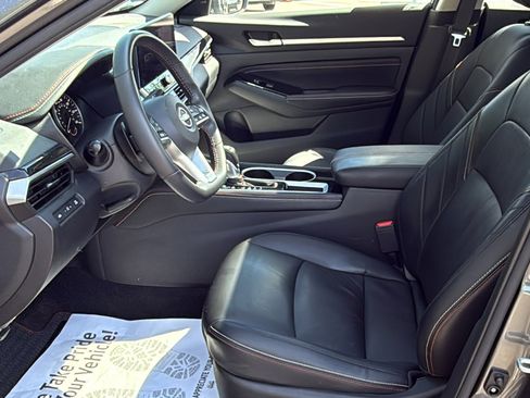 Certified 2023 Nissan Altima 2.5 SR w/ SR Premium Package FWD image 19