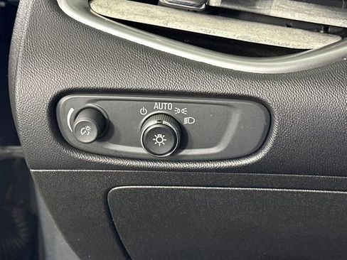 Used 2017 Chevrolet Malibu LS image 19