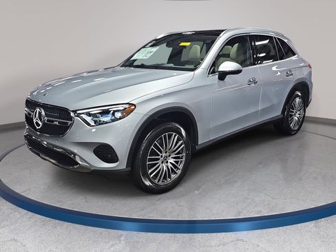 New 2026 Mercedes-Benz GLC 300 image 1