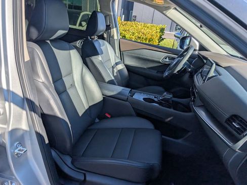 Certified 2023 Nissan Rogue SV w/ SV Premium B Package image 18