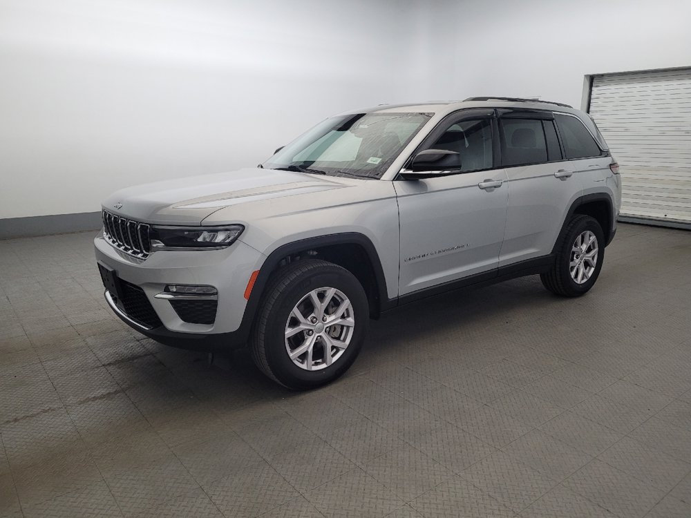 Used 2022 Jeep Grand Cherokee Limited AWD/4WD image 2