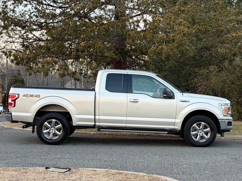 Used 2018 Ford F150 XLT w/ Equipment Group 302A Luxury image 5