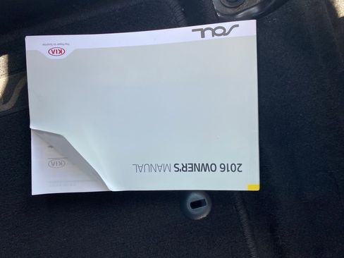 Used 2016 Kia Soul + image 39