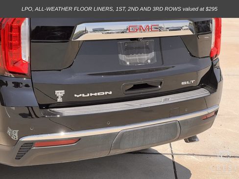 Used 2021 GMC Yukon SLT w/ SLT Luxury Plus Package RWD image 7