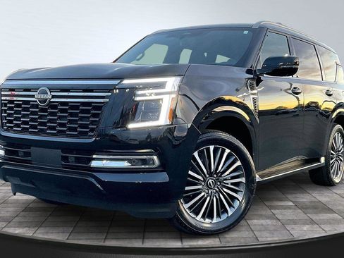 New 2025 Nissan Armada Platinum Reserve image 2