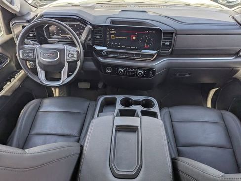 Used 2024 GMC Sierra 1500 SLT image 14