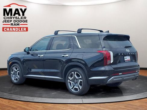 Used 2025 Hyundai Palisade SEL FWD image 17