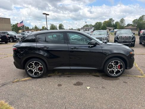 Used 2024 Alfa Romeo Tonale Veloce AWD/4WD image 4