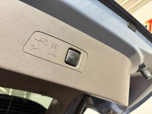 Used 2024 Lincoln Corsair AWD w/ Equipment Group 101A image 34